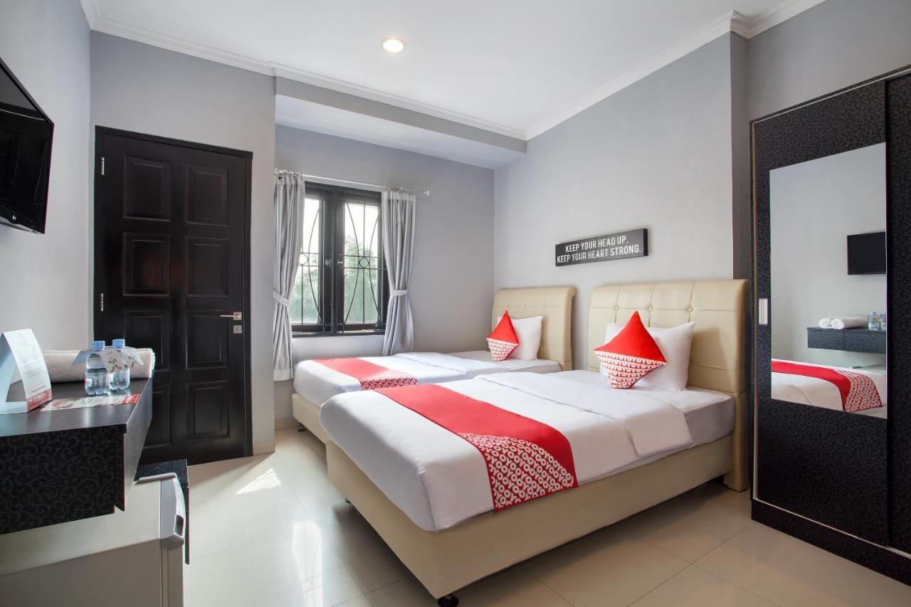 Oyo 105 La Maison D Ilona Jakarta Ngoại thất bức ảnh