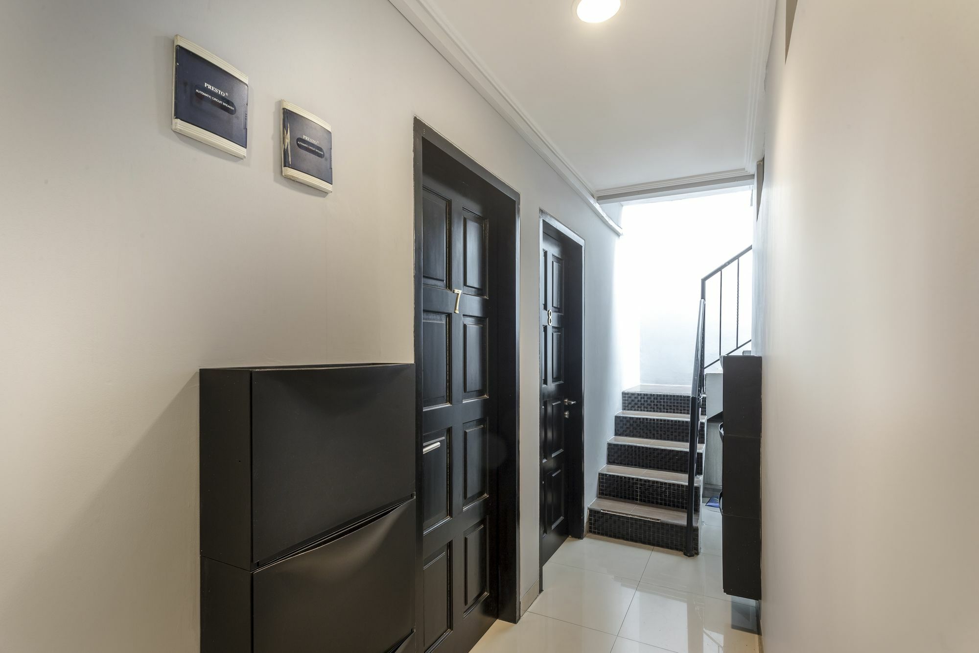 Oyo 105 La Maison D Ilona Jakarta Ngoại thất bức ảnh