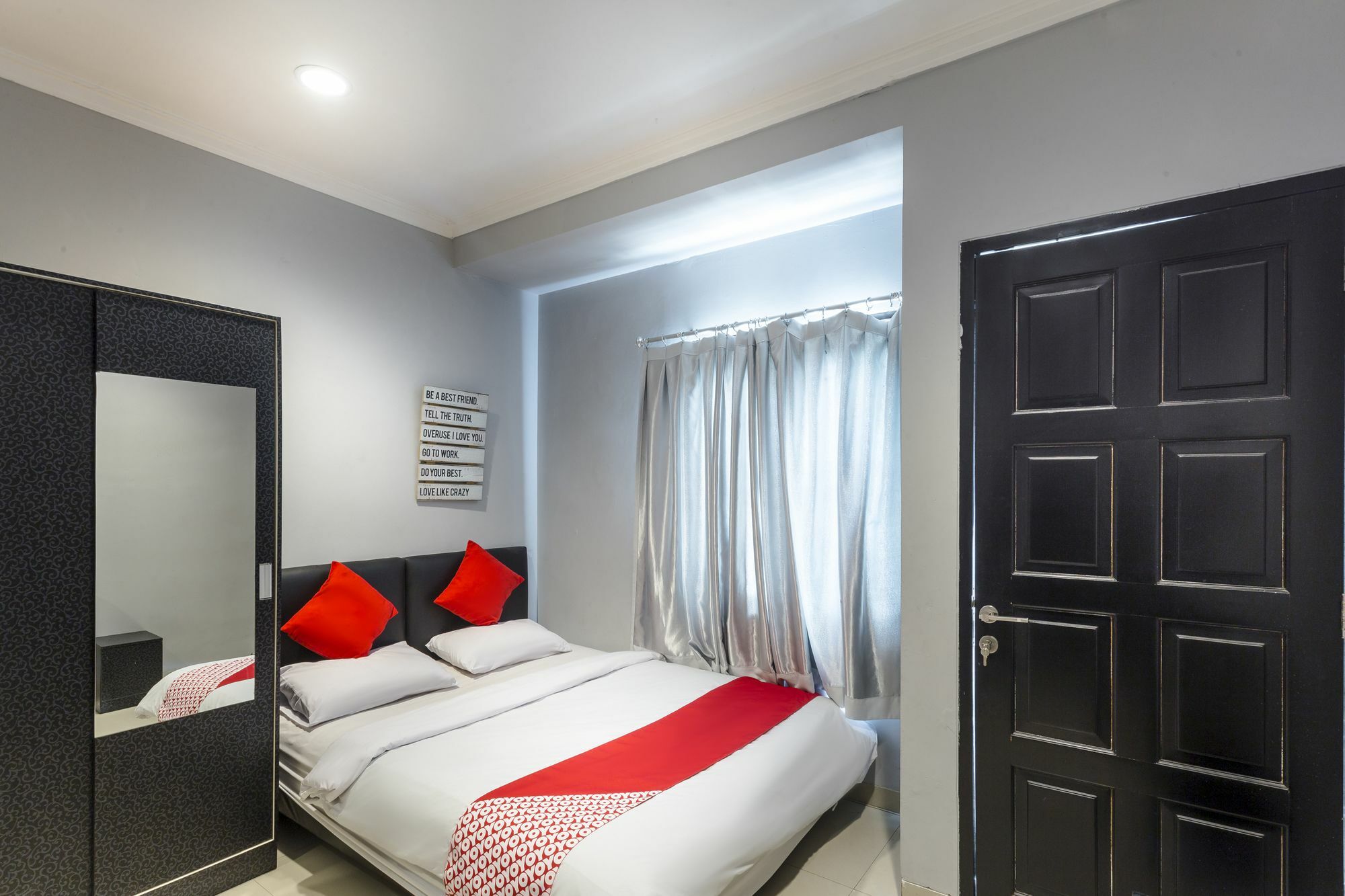 Oyo 105 La Maison D Ilona Jakarta Ngoại thất bức ảnh